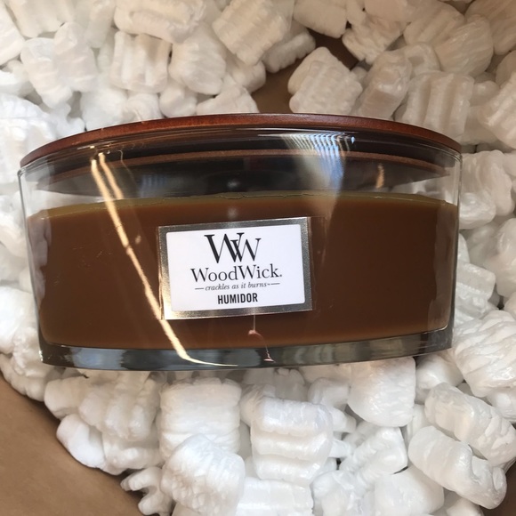 Woodwick Candles - Picture 2 of 7